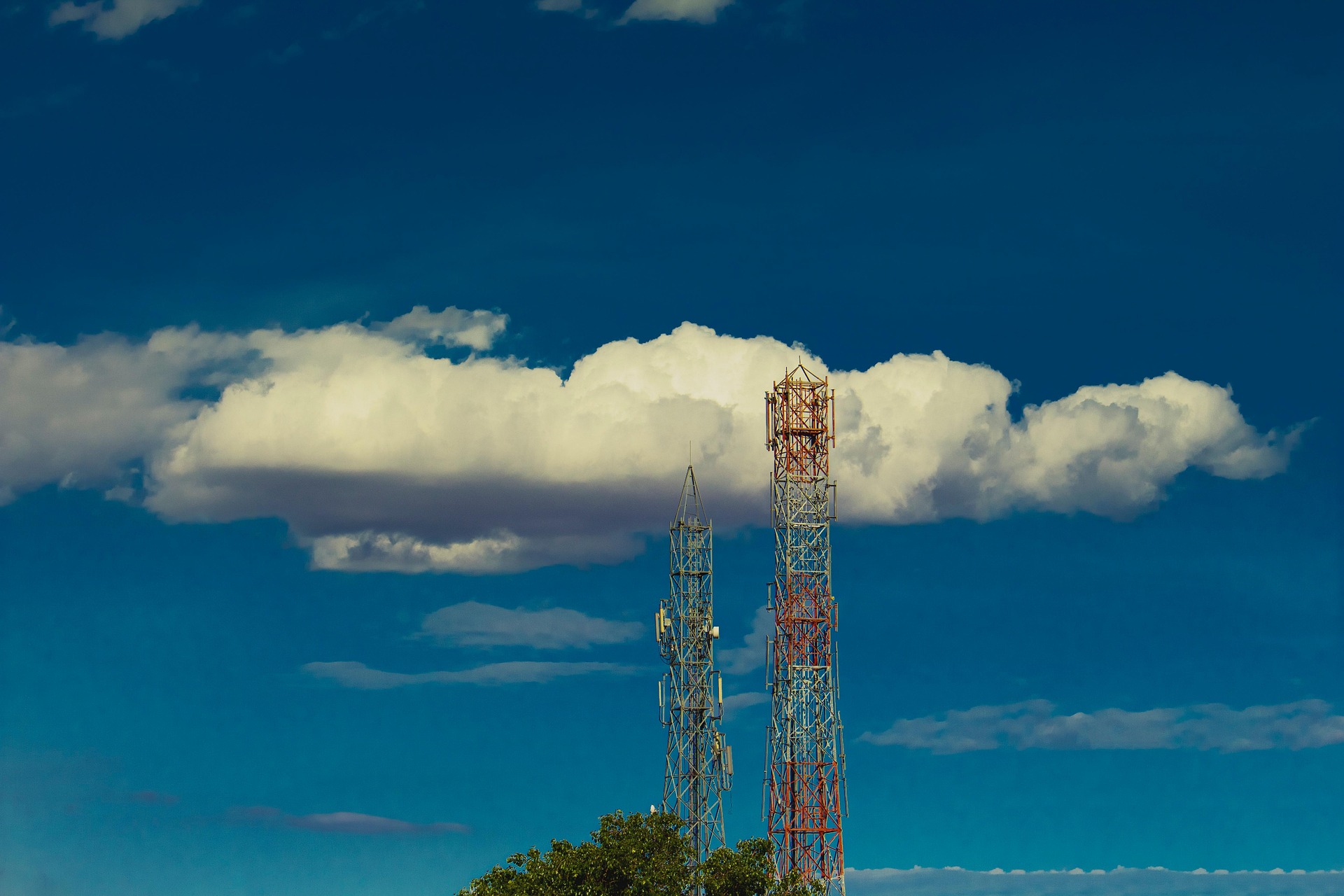 En este momento estás viendo 5G Advanced, la antesala del 6G que convierte las telecomunicaciones en una batalla industrial